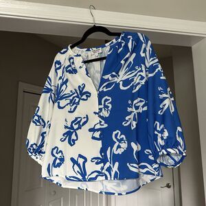 Crosby by Mollie Burch Blue & White Blouse Floral Size S Womens Top Cottage Chic